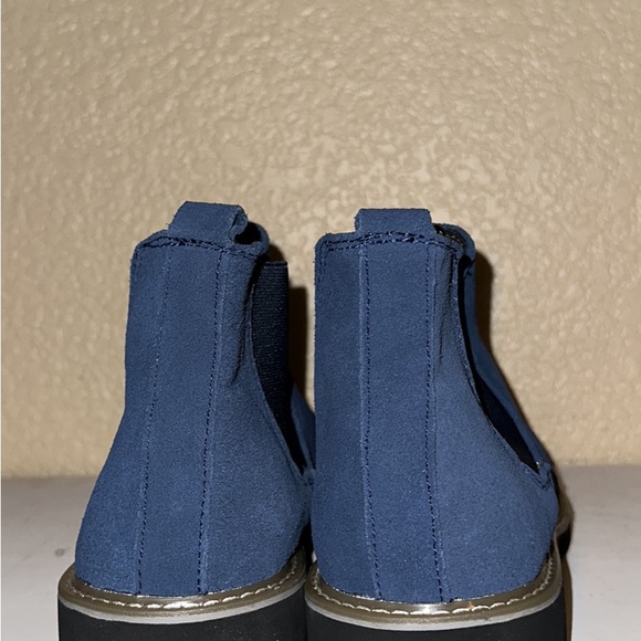 Men’s blue Suede Chelsea Boots - Picture 3 of 6